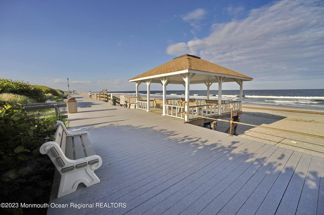 1214 3rd Avenue - Photo 1