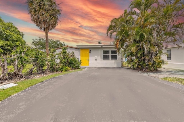341 Sw 21st Street - Photo 1
