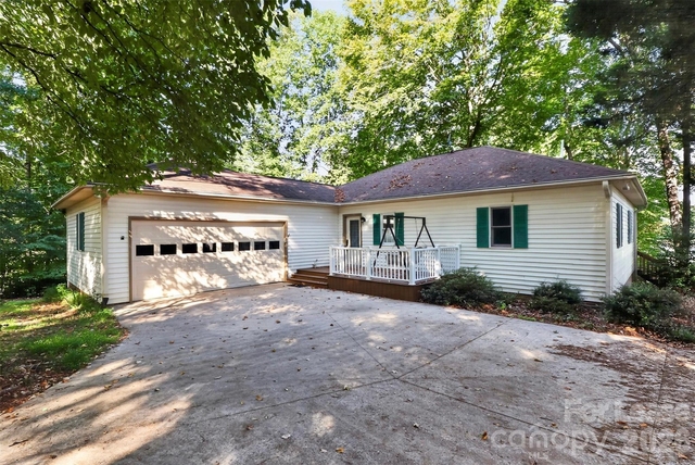 151 Seagrove Lane - Photo 1