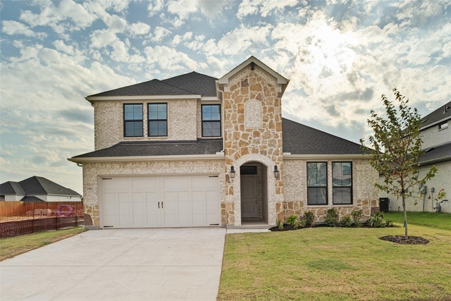 1802 Sabina Drive - Photo 1
