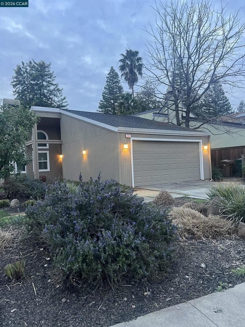 343 Flaming Oak Dr - Photo 1