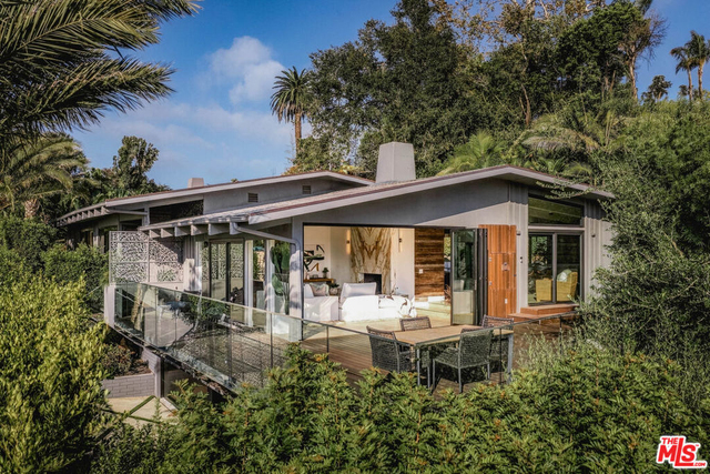 344 Arno Way - Photo 1