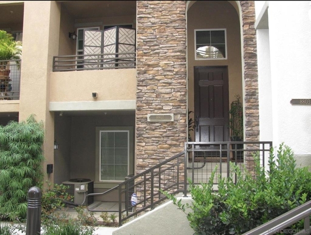 8807 N Promenade Pl - Photo 1