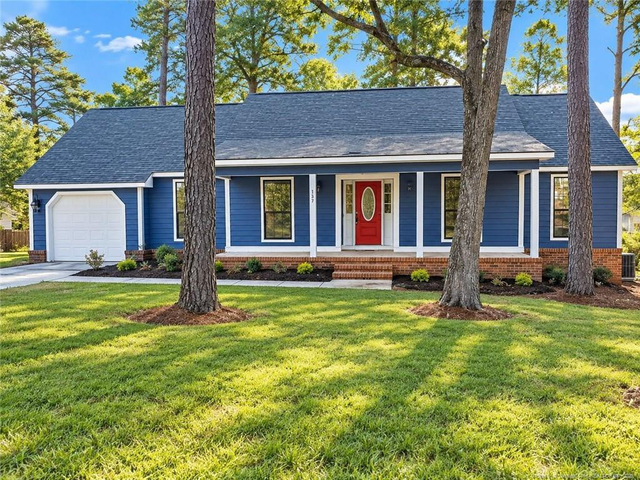 737 Maxine Street - Photo 1