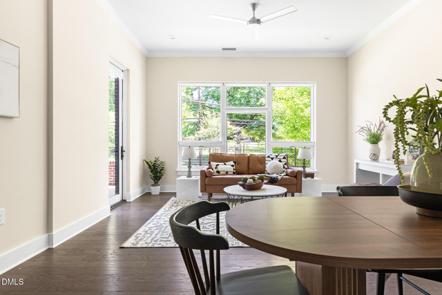 515 N Churton Street - Photo 1