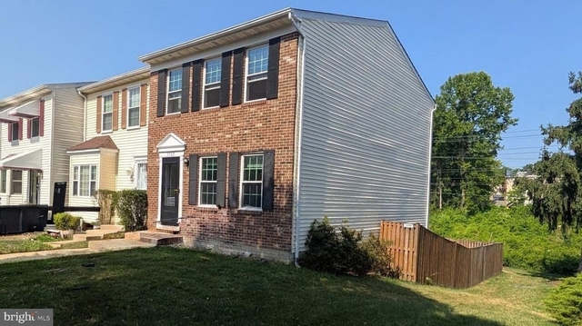 5729 Suitland Road - Photo 1