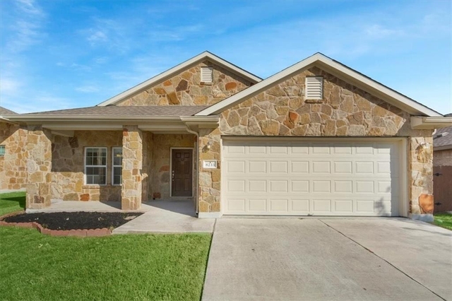 8233 Arezzo Dr - Photo 1
