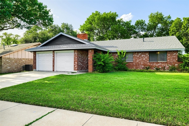 1300 Neans Dr - Photo 1