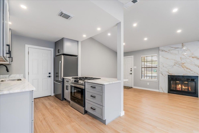 803 Kavanagh Dr - Photo 1