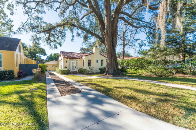 1916 San Marco Place - Photo 1