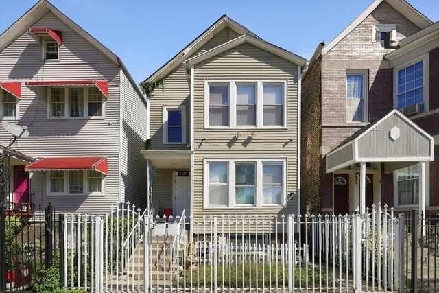 5135 S Wood Street - Photo 1