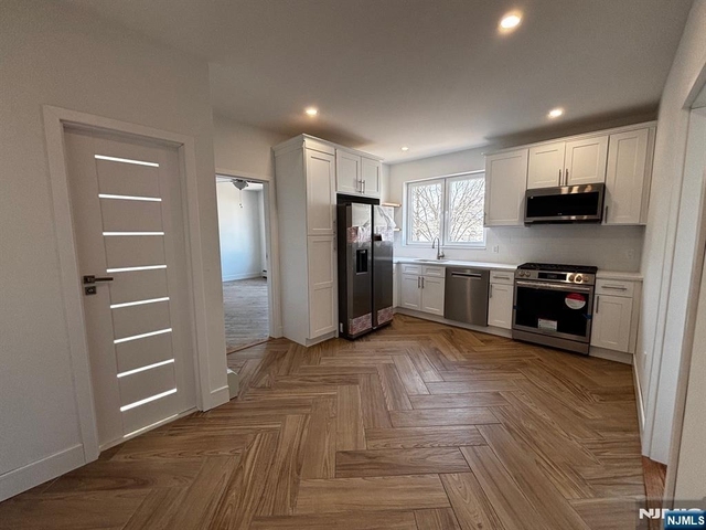 695 Elm - Photo 1