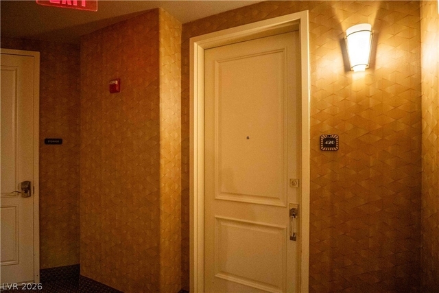 44 E Serene Avenue - Photo 1