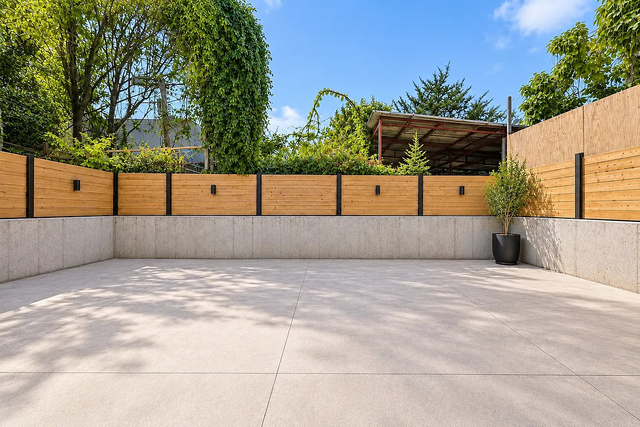 431 Warwick Street - Photo 1