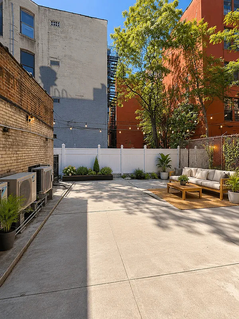 435 Dekalb Avenue - Photo 1