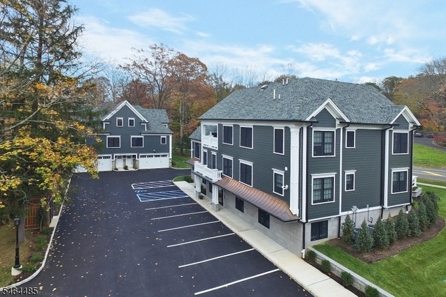 210 Mountain Blvd - Photo 1