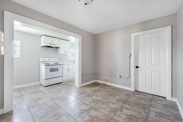 620 Sw 6th Street - Photo 1