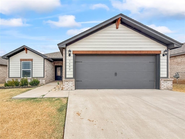 1609 Vermilion Lane - Photo 1