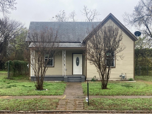 608 Turner Street - Photo 1
