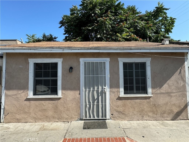 2110 Linden Avenue - Photo 1
