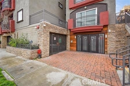 11124 Burbank Boulevard - Photo 1