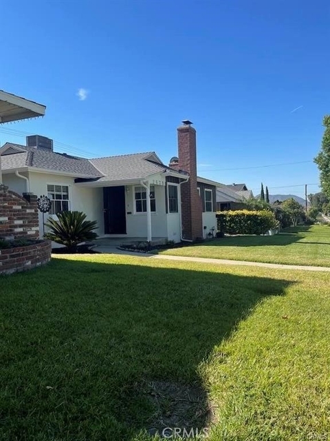 2630 N Brighton - Photo 1