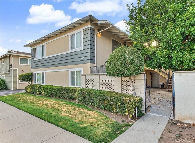 645 Scott Place - Photo 1