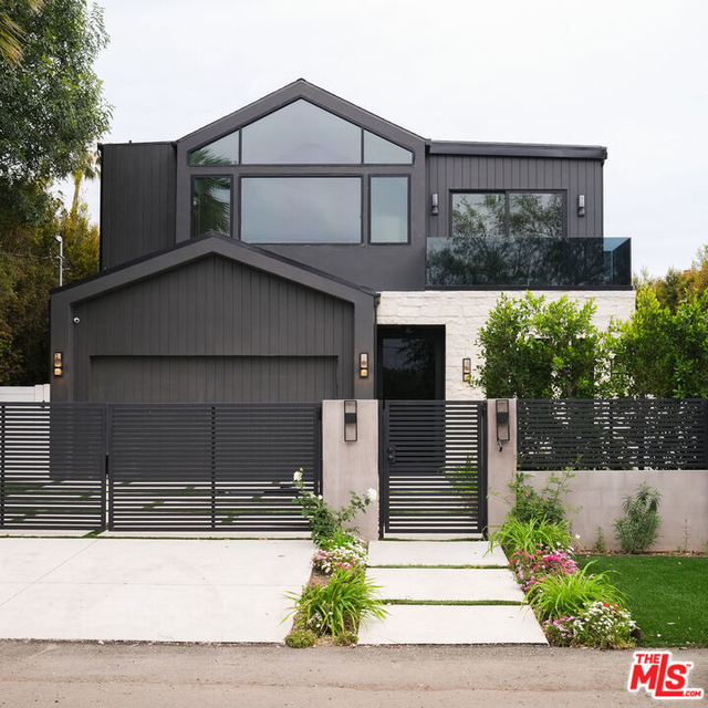 15602 Morrison Street - Photo 1