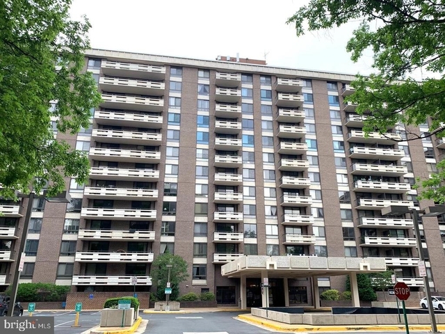 1808 Old Meadow Road - Photo 1
