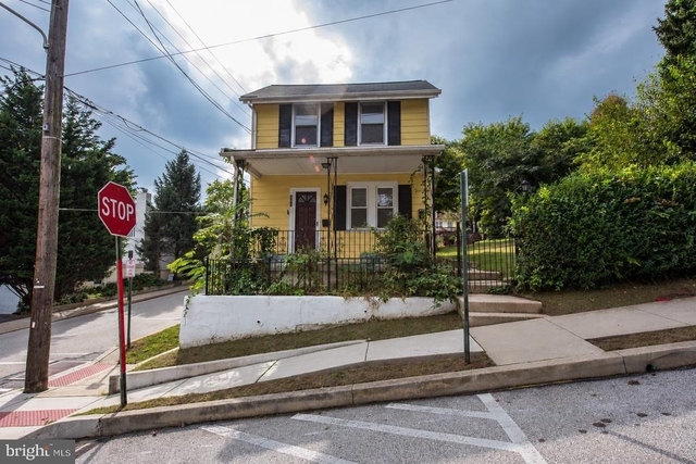 101 Merion Avenue - Photo 1
