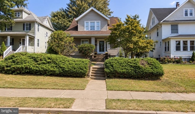 2810 E Northern Parkway - Photo 1