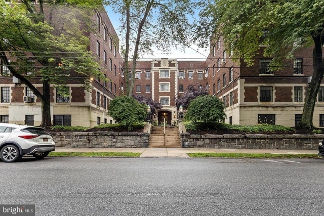 1305 N Broom Street - Photo 1