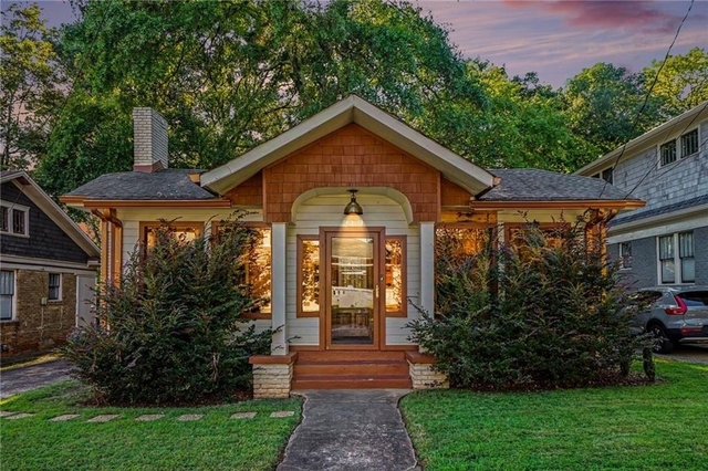 223 Cambridge Avenue - Photo 1