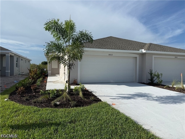 18822 Copperhead Court N - Photo 1