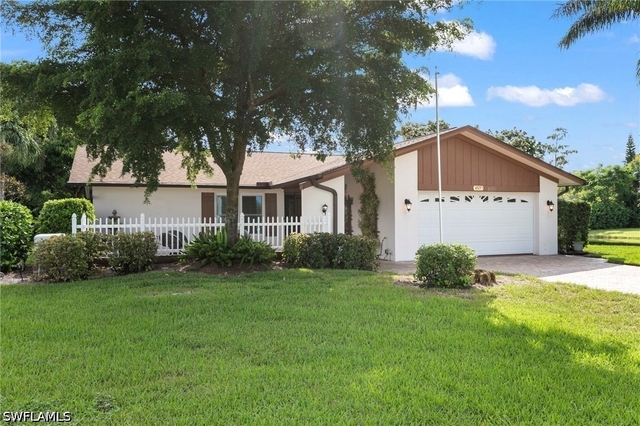 4515 Lakewood Boulevard - Photo 1