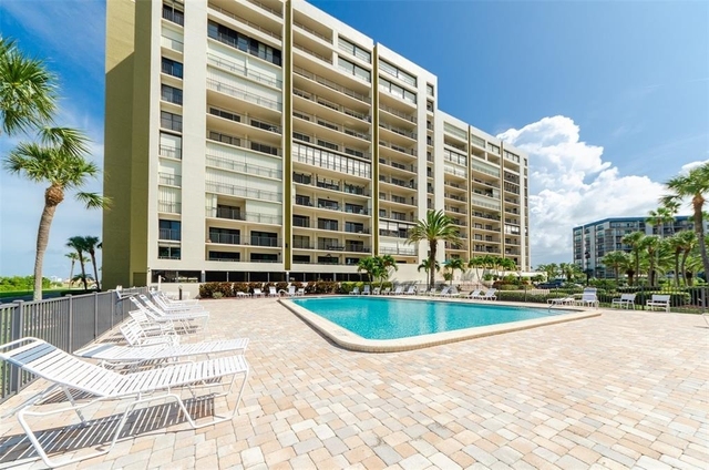1480 Gulf Boulevard - Photo 1