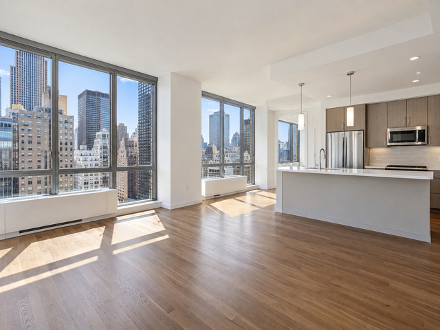 66 West 38th Street - Photo 1