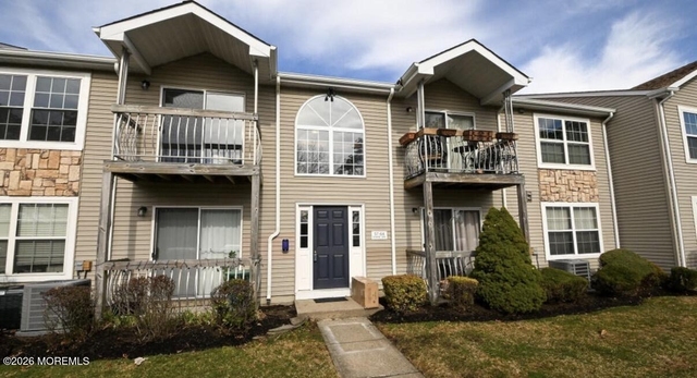 62 Diane Drive - Photo 1