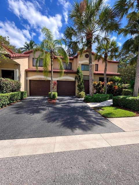 1000 Nw 105th Way - Photo 1