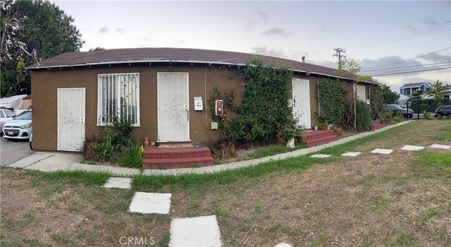 4616 W 111th Street - Photo 1