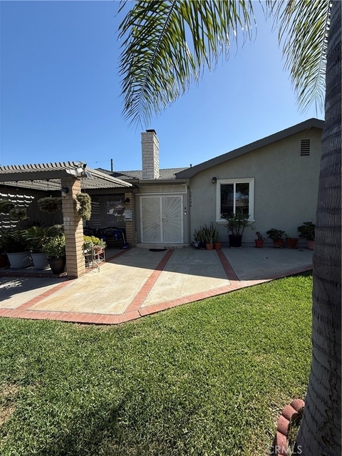 15104 Hayford Street - Photo 1