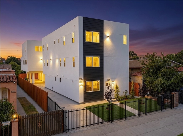 5327 Geer Street - Photo 1