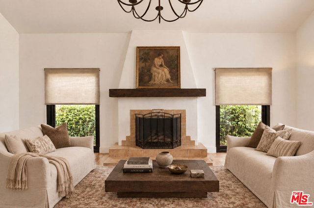 439 N La Jolla Avenue - Photo 1