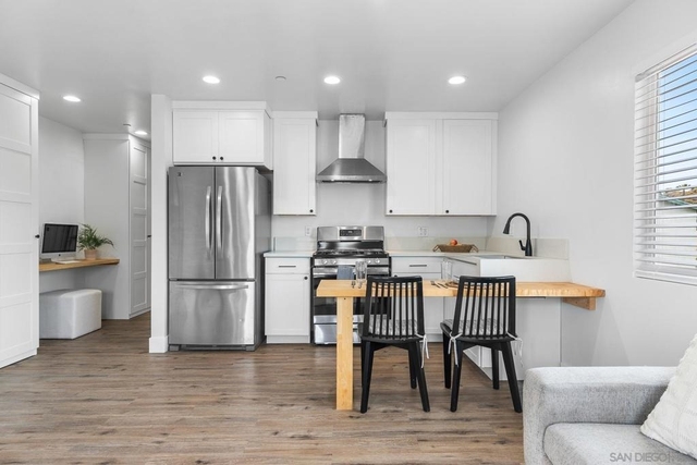 87 Fifth Ave - Photo 1