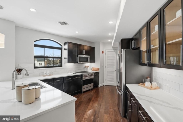 2702 Langston Boulevard - Photo 1