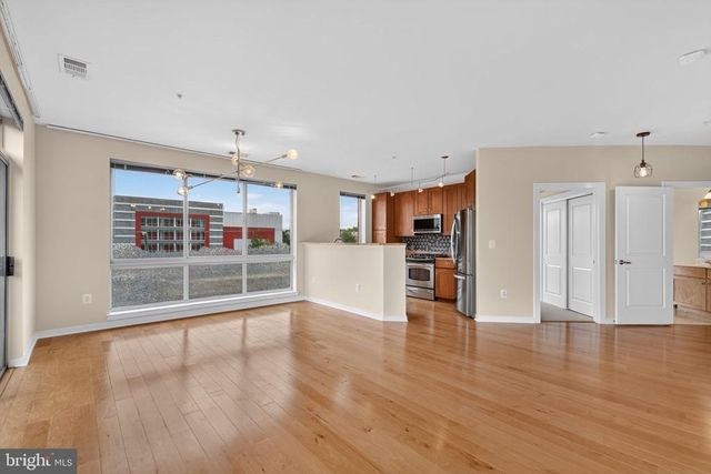 2200 N Westmoreland Street - Photo 1