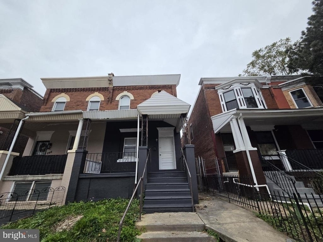 250 N 52nd Street - Photo 1