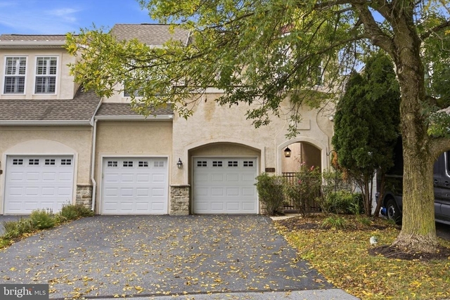 54 Old Barn Drive - Photo 1