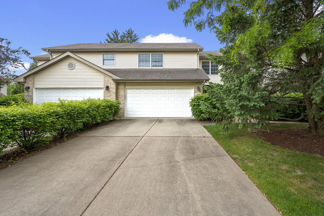 1015 Claremont Drive - Photo 1