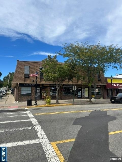 199 Boulevard - Photo 1